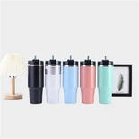 यात्रा के लिए रेट्रो थर्मस मग